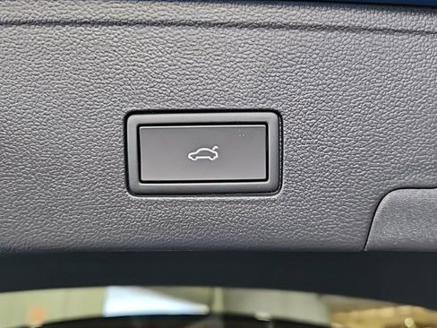 New 2026 Volkswagen Atlas Cross Sport SEL Premium R-Line image 19