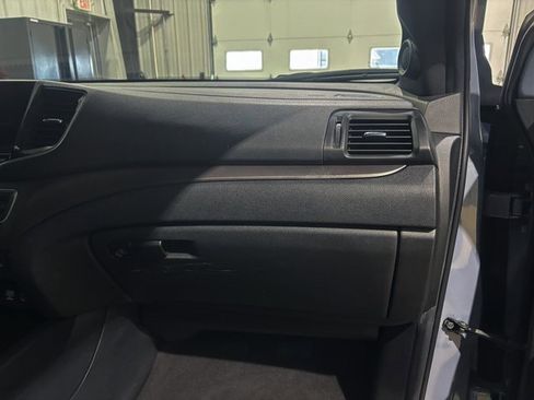 Used 2022 Honda Pilot Sport image 31
