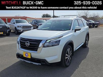 Used 2024 Nissan Pathfinder Platinum w/ Cargo Package