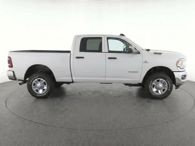 Used 2025 RAM 3500 Tradesman w/ Chrome Appearance Group AWD/4WD image 7