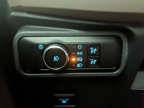 Used 2023 Ford Bronco Big Bend w/ Sasquatch Package image 21