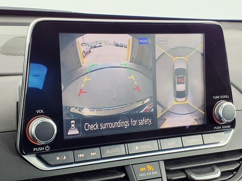 Used 2020 Nissan Altima 2.5 Platinum image 24