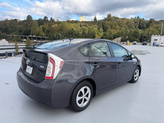 Used 2012 Toyota Prius Four w/ Deluxe Solar Roof Pkg FWD image 3