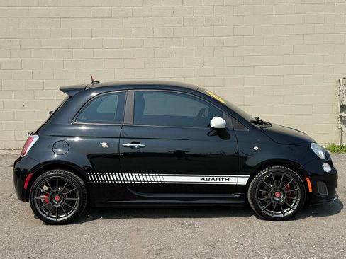 Used 2013 FIAT 500 Abarth w/ Beats Audio Pkg FWD image 8