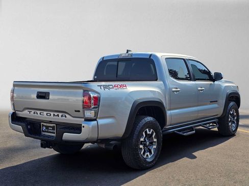Used 2023 Toyota Tacoma TRD Off-Road w/ Technology Package AWD/4WD image 3