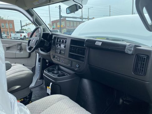 New 2025 GMC Savana 3500 Extended w/ Power Convenience Package RWD image 80