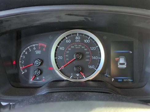 Used 2022 Toyota Corolla Cross L image 18