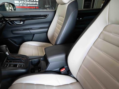 Used 2023 Honda CR-V Sport Touring image 10