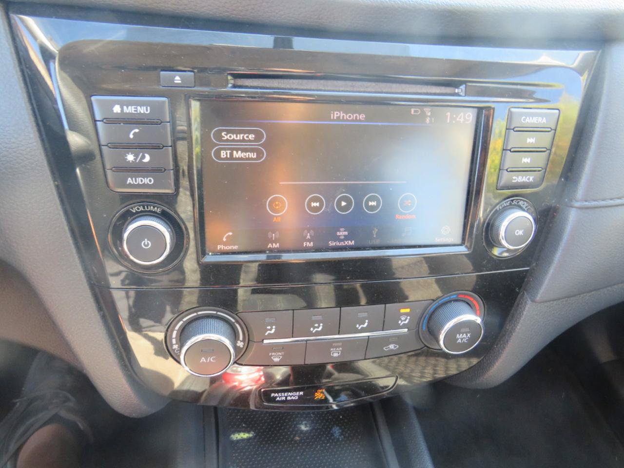 Used 2018 Nissan Rogue S FWD image 23