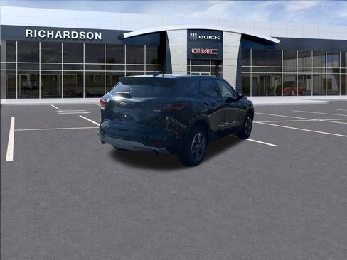 Used 2023 Chevrolet Blazer LT FWD image 5