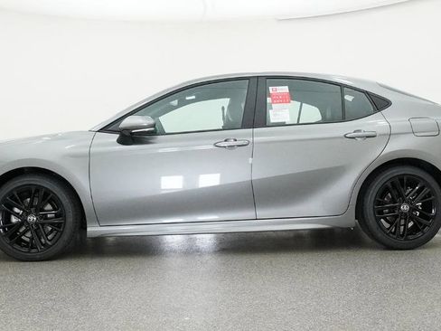 New 2026 Toyota Camry SE FWD image 8