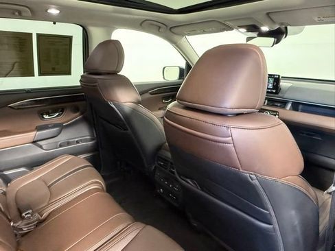 Used 2024 Honda Pilot Elite image 45