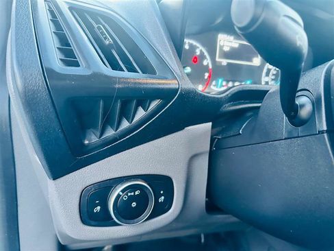 Used 2019 Ford Transit Connect XL image 21