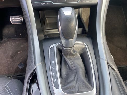 Used 2014 Ford Fusion Titanium image 24