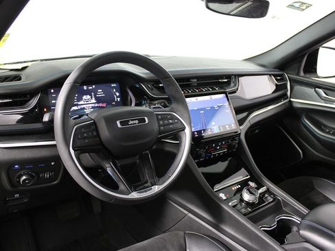 Used 2023 Jeep Grand Cherokee Trailhawk w/ Advanced Protech Group II image 7