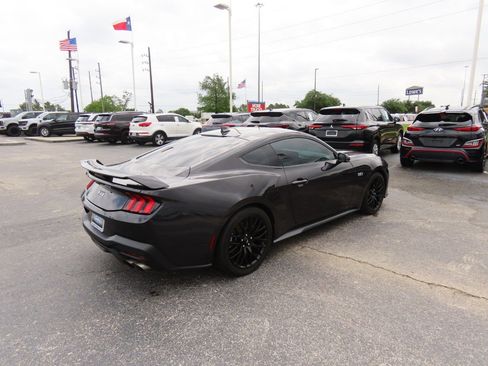 Used 2024 Ford Mustang GT Premium RWD image 11