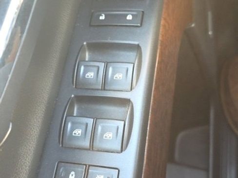 Used 2018 GMC Sierra 1500 SLT w/ SLT Premium Package image 28