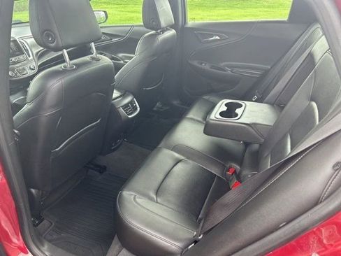 Used 2018 Chevrolet Malibu LT w/ Leather Package image 33