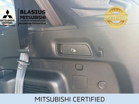 Used 2023 Mitsubishi Outlander 4WD Plug-In Hybrid image 14