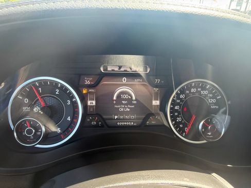 Used 2024 RAM 2500 Laramie AWD/4WD image 11