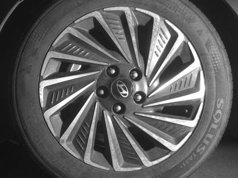 Used 2025 Hyundai Sonata SEL FWD image 15