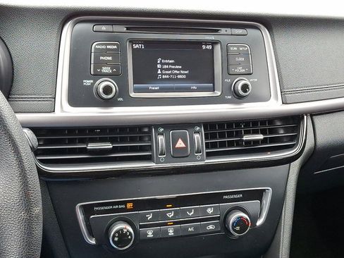 Used 2016 Kia Optima LX w/ LX Convenience Package image 24