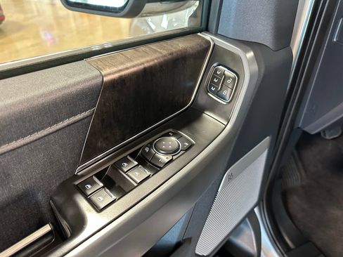 Used 2023 Ford F150 Lariat AWD/4WD image 12