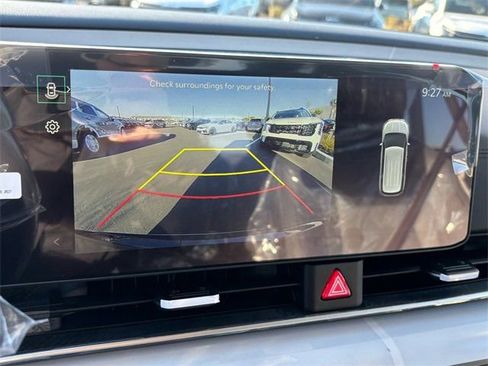 New 2026 Kia Carnival LXS image 18