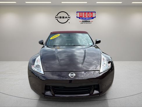 Used 2010 Nissan 370Z Touring RWD image 6