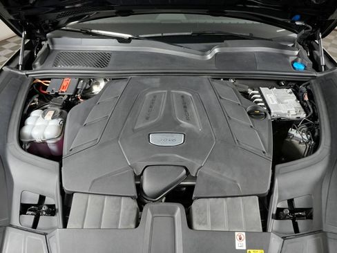 Certified 2023 Porsche Cayenne AWD/4WD image 43