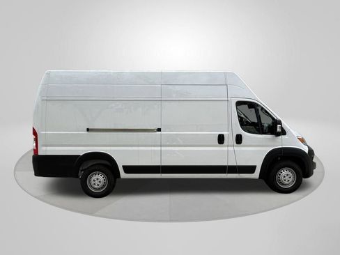 New 2024 RAM ProMaster 3500 w/ Convenience Group image 8