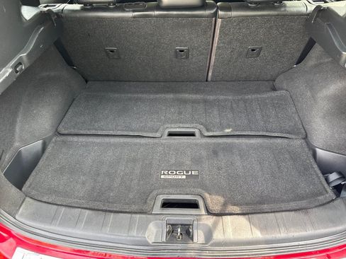 Used 2018 Nissan Rogue Sport SL AWD/4WD image 30