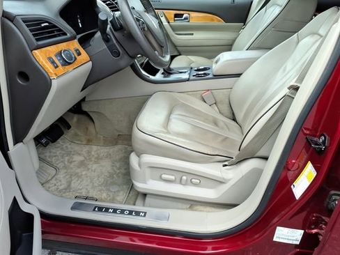 Used 2015 Lincoln MKX FWD w/ Equipment Group 102A image 17