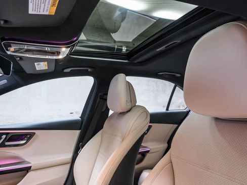 Certified 2025 Mercedes-Benz C 300 Sedan image 32