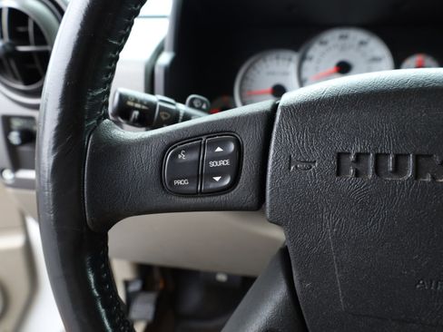 Used 2003 HUMMER H2 w/ Preferred Equipment Group image 39