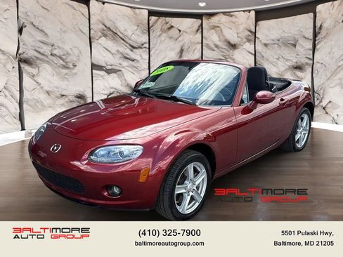 Used 2008 MAZDA MX-5 Miata Sport RWD image 1