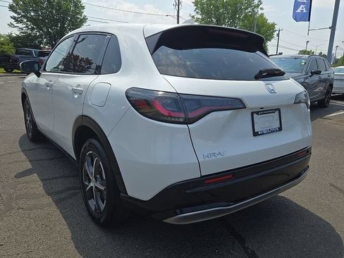 Used 2024 Honda HR-V EX-L image 4