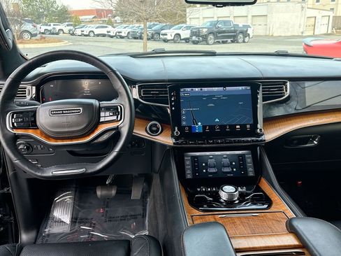 Used 2022 Jeep Grand Wagoneer Series III w/ Rear Seat Video Group 1 image 23