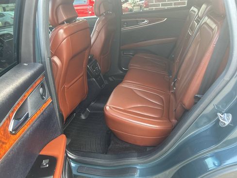 Used 2016 Lincoln MKX Reserve w/ Climate Package AWD/4WD image 10