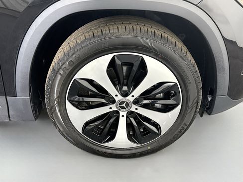 Used 2025 Mercedes-Benz GLA 250 image 32