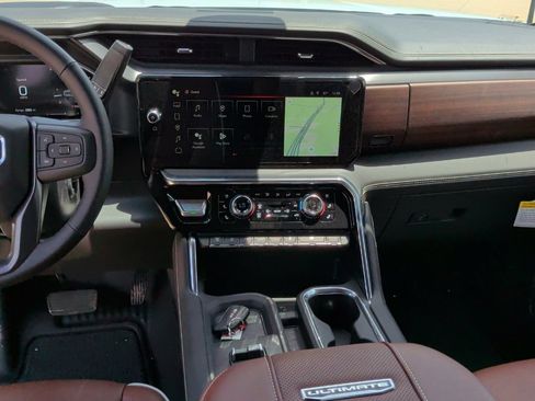 New 2026 GMC Sierra 3500 Denali Ultimate AWD/4WD image 24