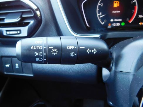 Used 2025 Honda Pilot Touring image 42