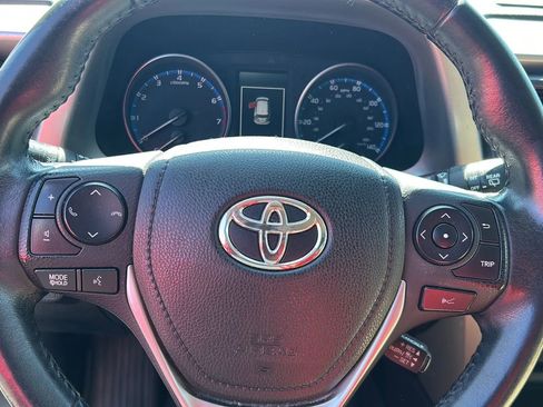 Used 2018 Toyota RAV4 XLE w/ Plus Extra Value Package image 19