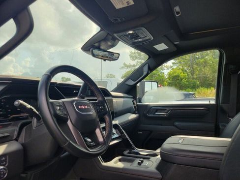 Used 2021 GMC Sierra 1500 AT4 AWD/4WD image 10