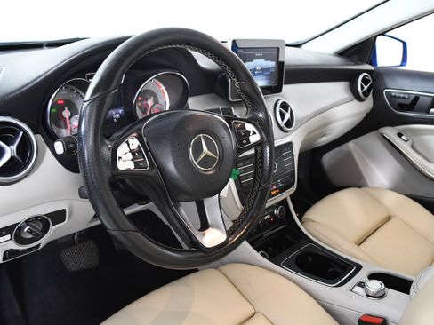 Used 2017 Mercedes-Benz GLA 250 image 18