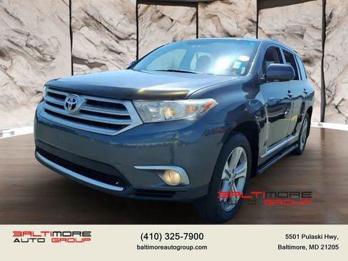 Used 2012 Toyota Highlander Limited w/ Tow Pkg AWD/4WD image 1
