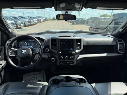 Used 2023 RAM 3500 Tradesman w/ Chrome Appearance Group AWD/4WD image 4