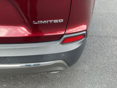 Used 2019 Jeep Cherokee Limited image 33