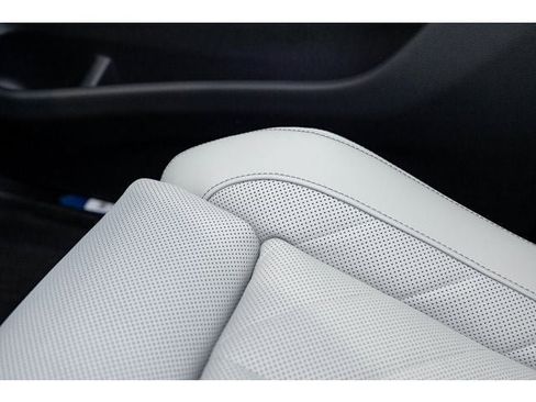 New 2026 BMW X5 xDrive40i image 64