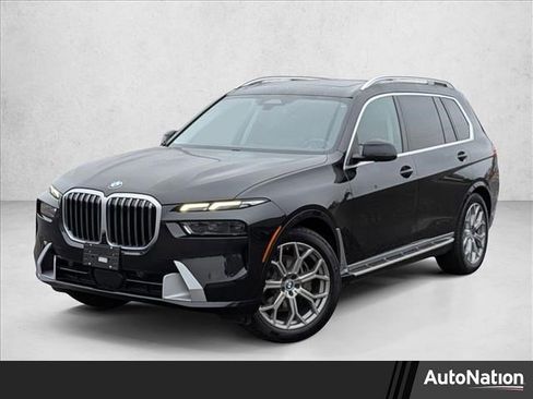 Used 2024 BMW X7 xDrive40i image 1